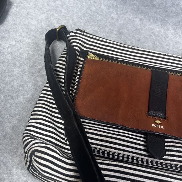 Fossil Crossbody Bag Womens Black White Stripe‎ Canvas Brown Leather Pocket Key - Picture 6 of 16